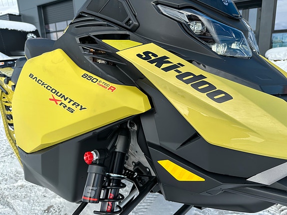 Ski-doo Backcountry X-RS 850 E-TEC Turbo R HUB 16 of 24