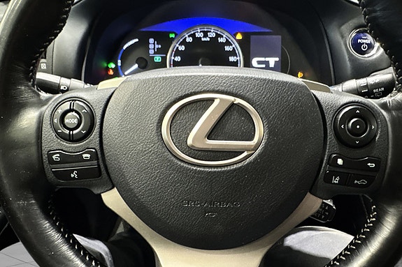 Lexus CT200h 10 of 20