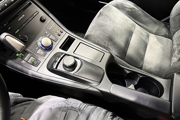 Lexus CT200h 16 of 20