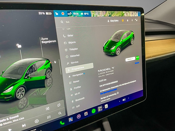 Tesla Model Y 14 of 27