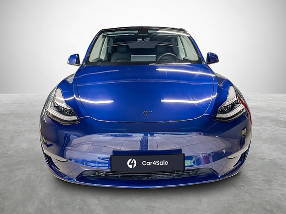 Tesla Model Y 6 of 27