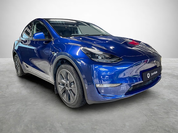 Tesla Model Y 5 of 27