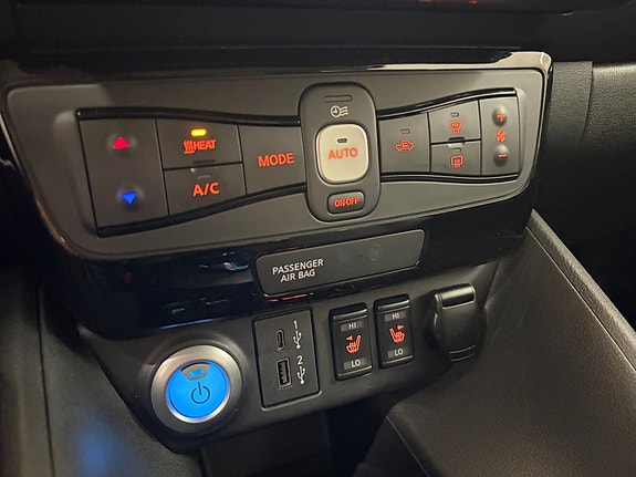 Nissan Leaf 22 of 28