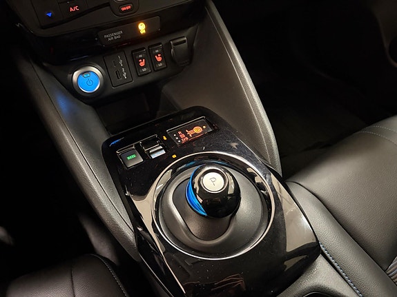 Nissan Leaf 15 of 28