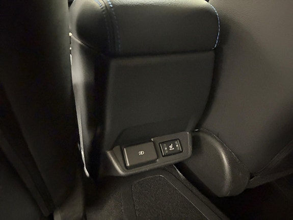 Nissan Leaf 24 of 28