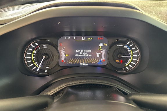 Jeep Renegade 10 of 25