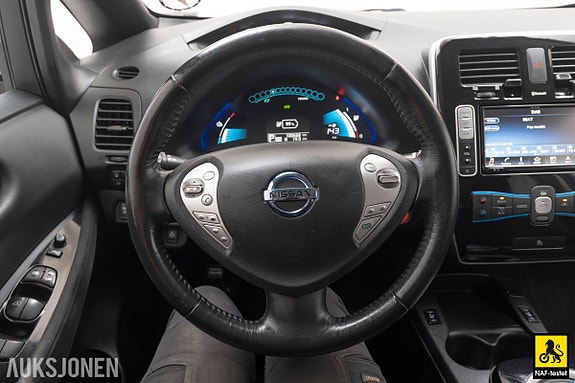 Nissan Leaf 23 of 30