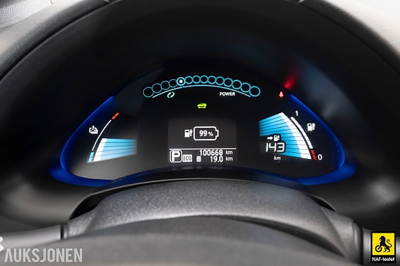 Nissan Leaf 28 of 30