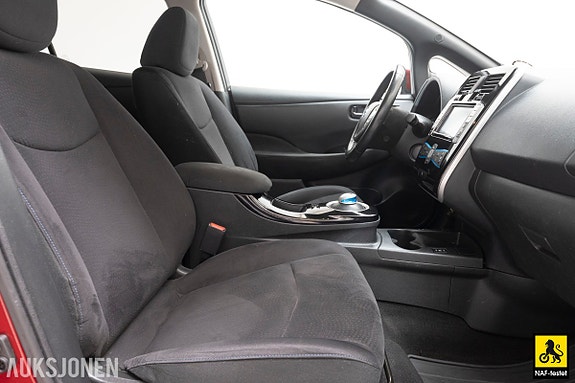 Nissan Leaf 15 of 30