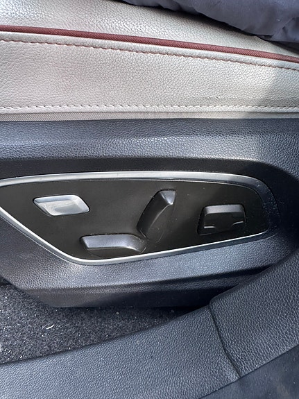 Renault Megane E-Tech 10 of 21