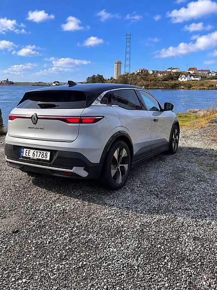Renault Megane E-Tech 3 of 21