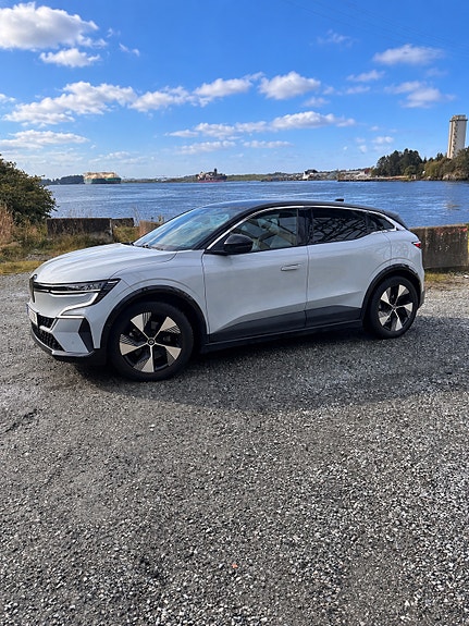 Renault Megane E-Tech 2 of 21