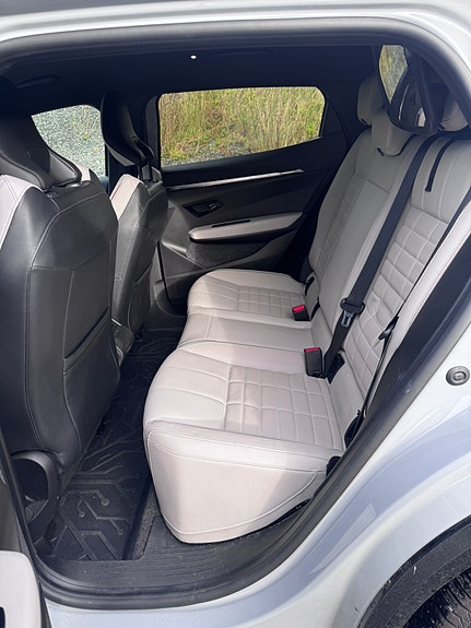 Renault Megane E-Tech 7 of 21