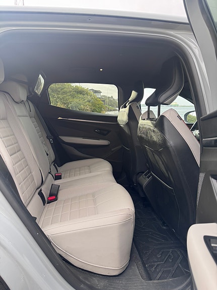 Renault Megane E-Tech 8 of 21