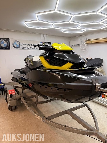 2012 SeaDoo Rxt 260 Rs Vannscooter med registrert Tiki henger 4 of 20