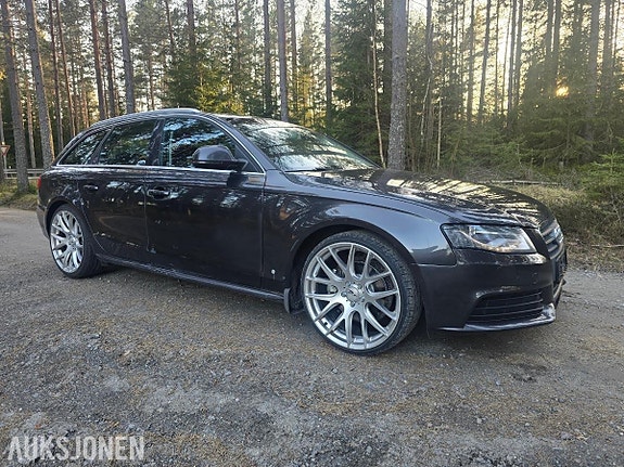 Audi A4 4 of 16