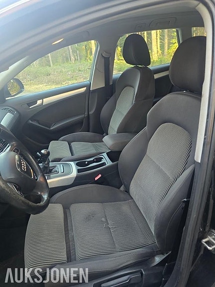 Audi A4 15 of 16