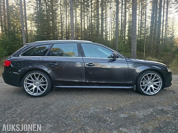 Audi A4 5 of 16