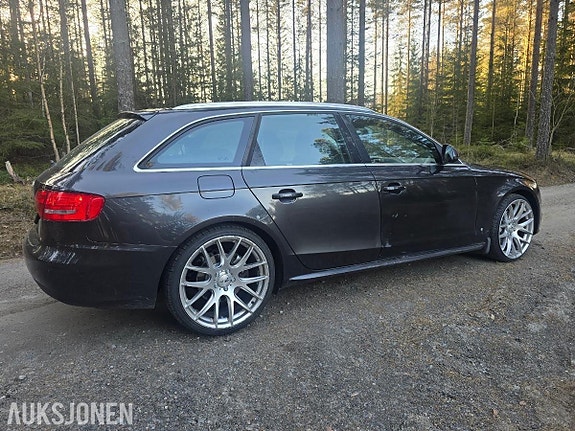 Audi A4 6 of 16