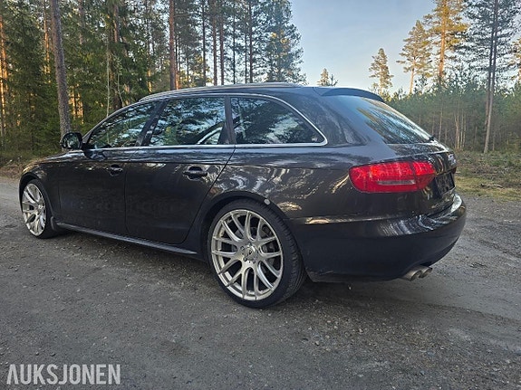 Audi A4 10 of 16