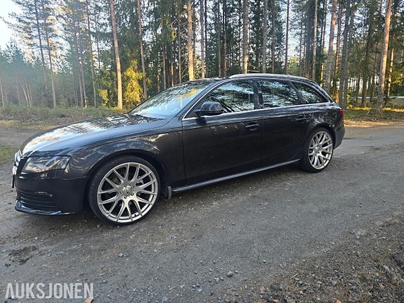 Audi A4 11 of 16