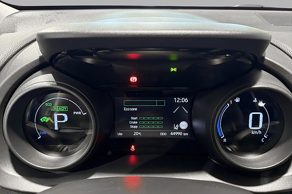 Toyota Yaris 12 of 19