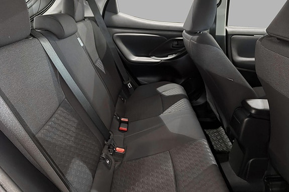 Toyota Yaris 17 of 19