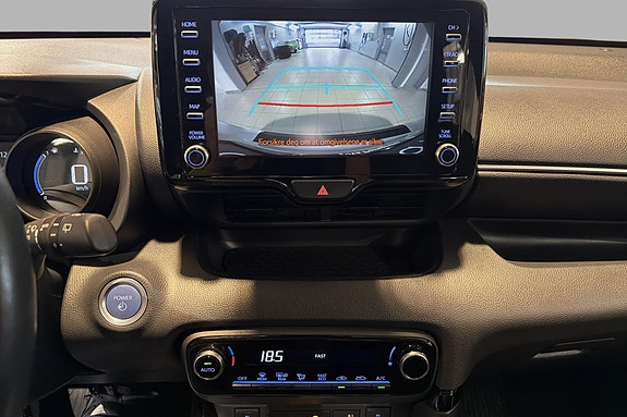 Toyota Yaris 14 of 19