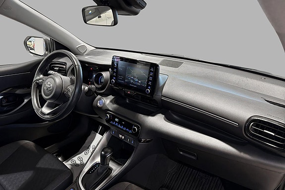 Toyota Yaris 15 of 19