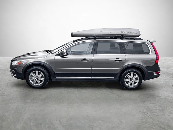 Volvo XC70 2 of 24