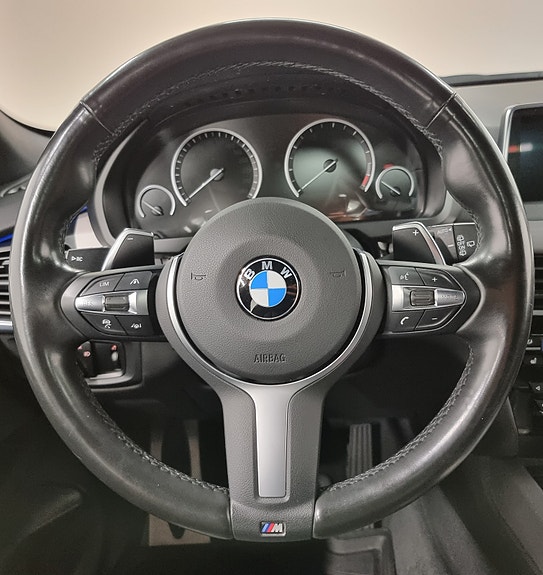 BMW X5 25 of 30