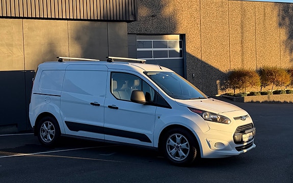 Ford Transit Connect 3 of 27