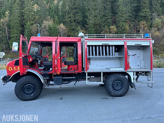 Mercedes-Benz Unimog 1300 L | Braco/Ziegler brannbil | 800L vanntank | KUN 26127 KM 13 of 30