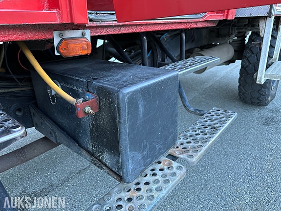 Mercedes-Benz Unimog 1300 L | Braco/Ziegler brannbil | 800L vanntank | KUN 26127 KM 20 of 30