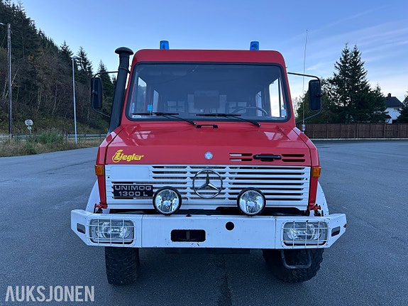 Mercedes-Benz Unimog 1300 L | Braco/Ziegler brannbil | 800L vanntank | KUN 26127 KM 7 of 30