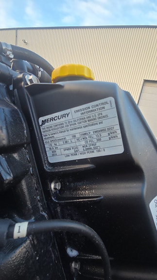 Quicksilver 630wa med 2014 model 115hk Mercury. 6 of 8