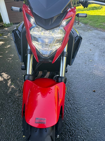Honda CB 500F 4 of 8