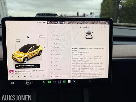 Tesla Model Y 14 of 19