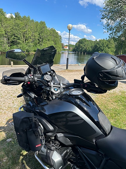 BMW R 1250 GS 3 of 19