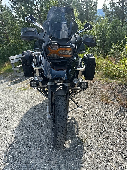 BMW R 1250 GS 2 of 19