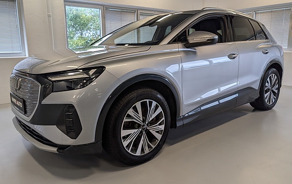 Audi Q4 e-tron 2 of 30