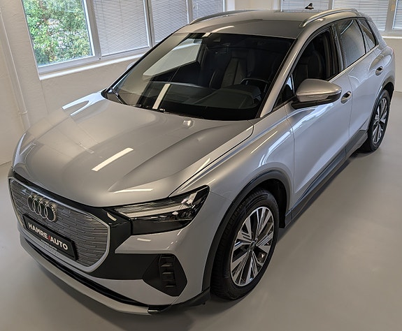 Audi Q4 e-tron 3 of 30