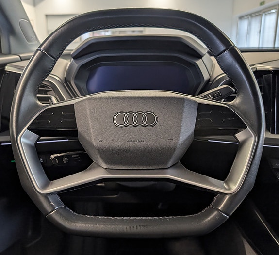Audi Q4 e-tron 25 of 30