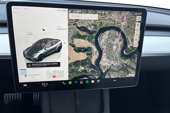 Tesla Model Y 13 of 26