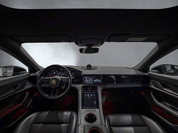 Porsche Taycan 15 of 30