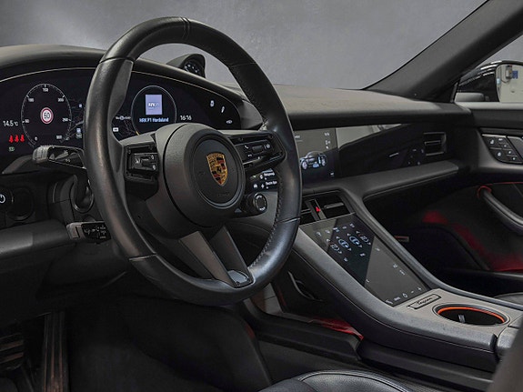 Porsche Taycan 12 of 30