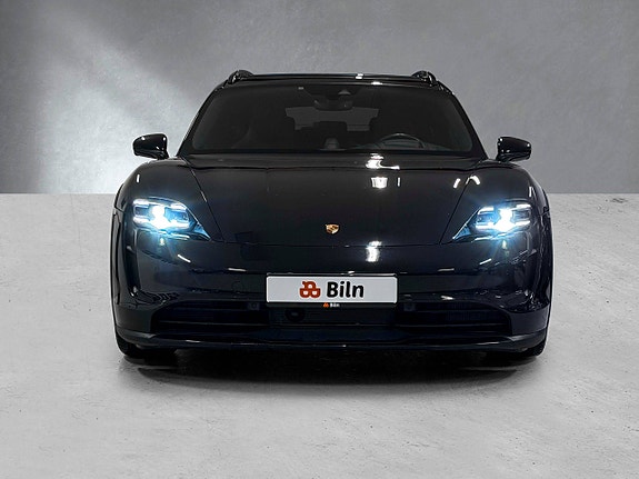 Porsche Taycan 8 of 30