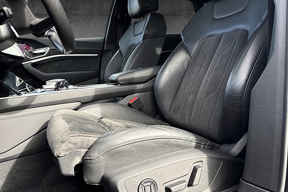 Audi e-tron 16 of 30