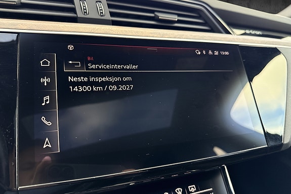 Audi e-tron 29 of 30