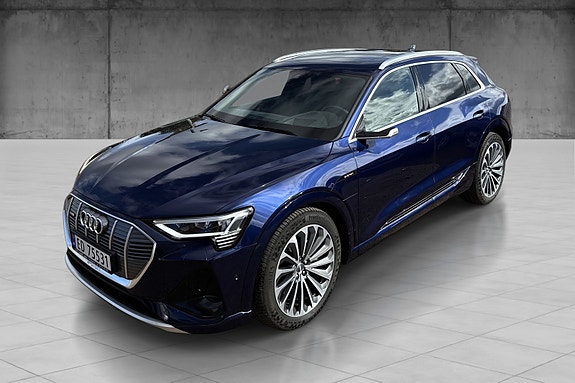 Audi e-tron 3 of 30